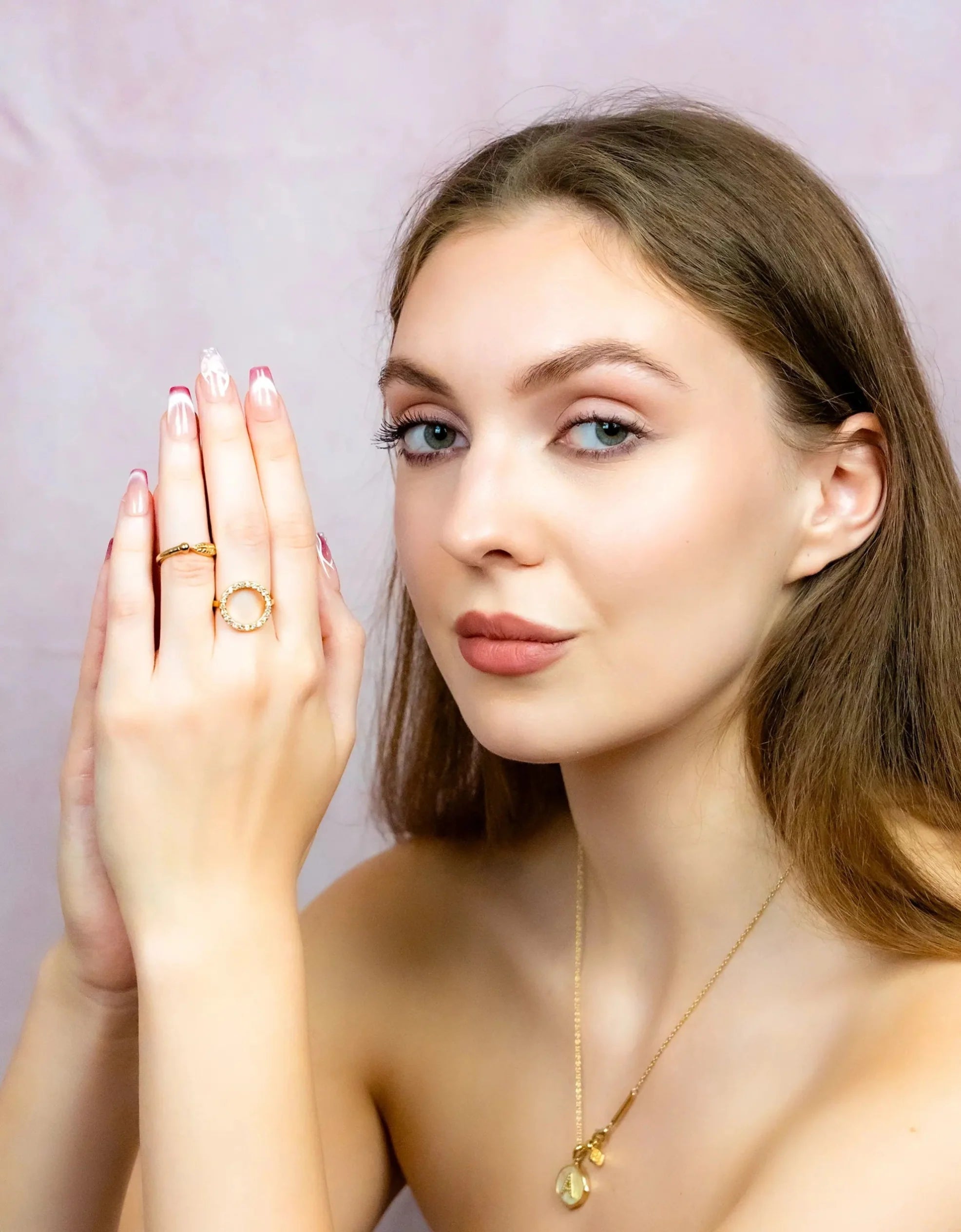 The Ultimate DIY Guide: Achieving  Salon-Quality Press-On Nails at Home in 2025